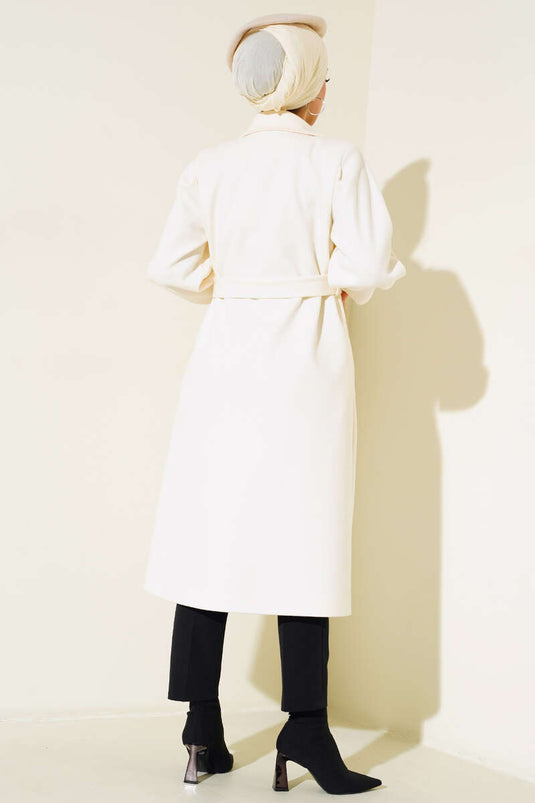 معطف طويل من الكشمير بلون بيج فاتح بأكمام واسعة