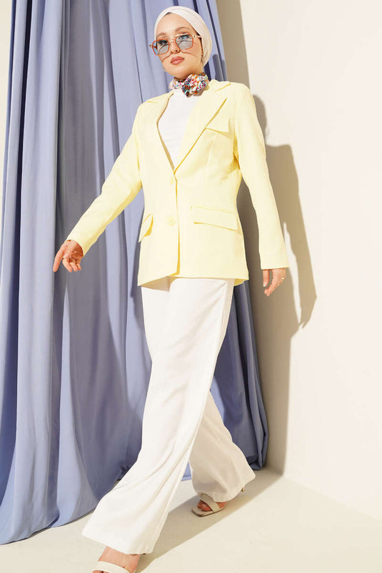 جاكيت أساسي بجيوب، أصفر