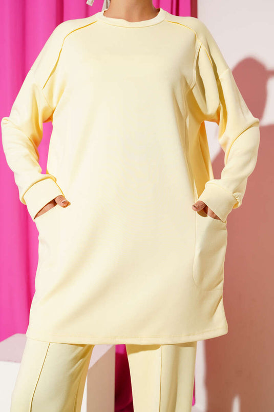 بدلة جيب أساسية من قطعتين باللون الأصفر