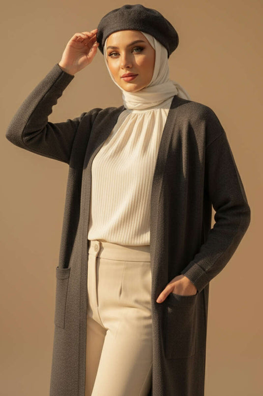 Cardigan long en maille basique à double poche, couleur fumée