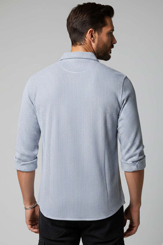 قميص رجالي مخطط أساسي بلون النيلي