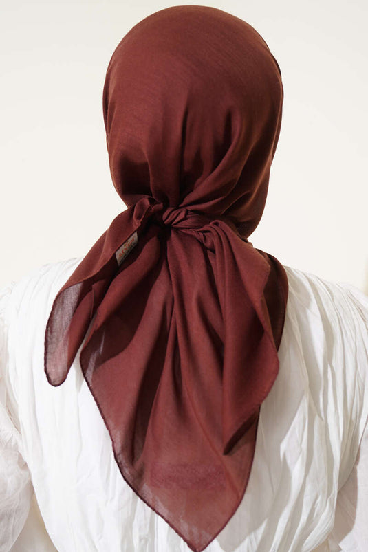 Basic Scarf Dark Brown