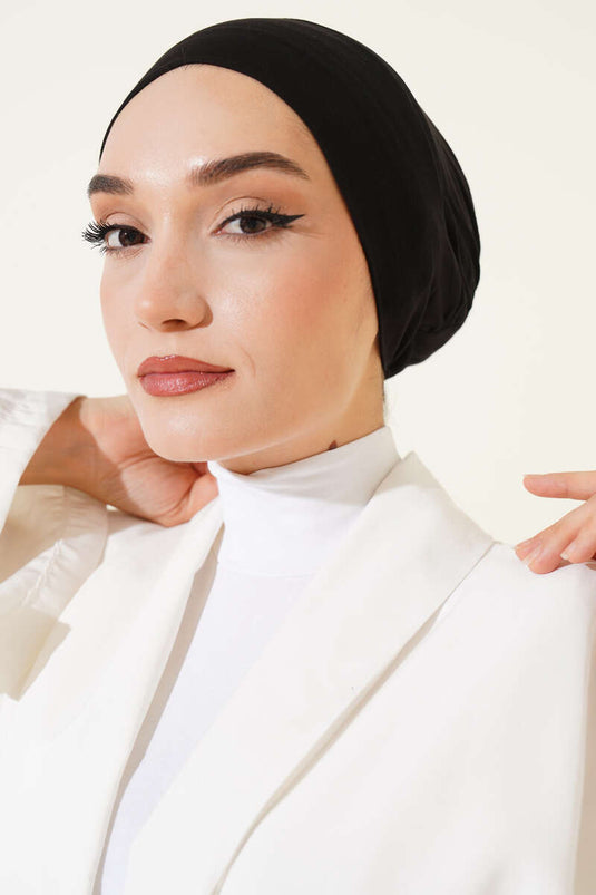 Schwarzer Slip-on-Motorhaubenbezug