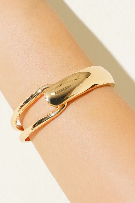 أصفاد أساسية ذهبية