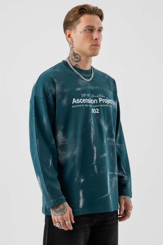 سويت شيرت رجالي بطبعة باتيك باللون البترولي