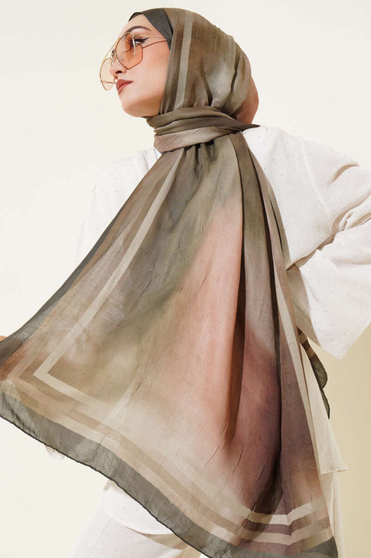 شال من الخيزران بنقشة باتيك، لون كاكي