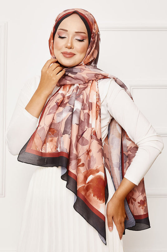 شال حجاب بني بنقشة الباتيك