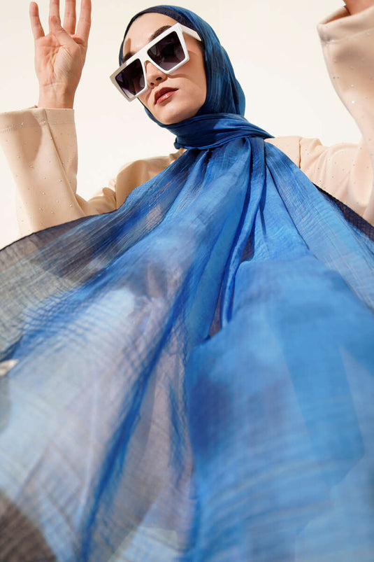 Scialle in mussola con motivo batik (blu navy)