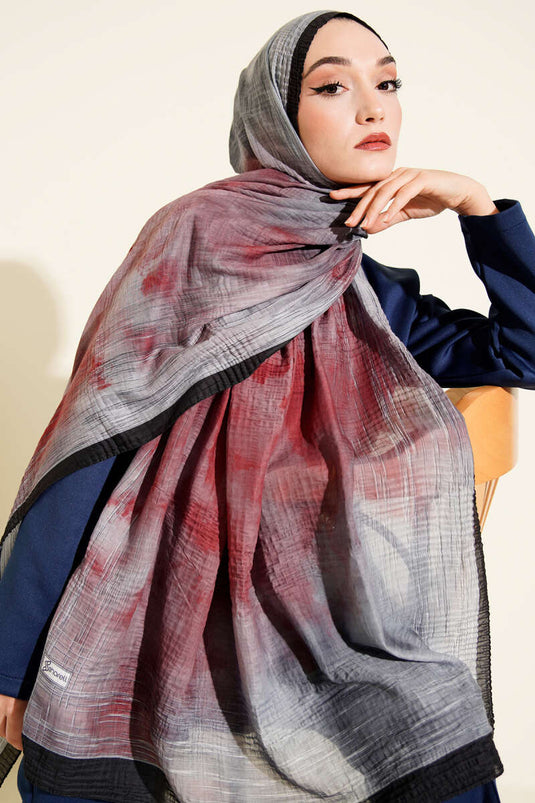 Écharpe en mousseline à motif batik noir gris