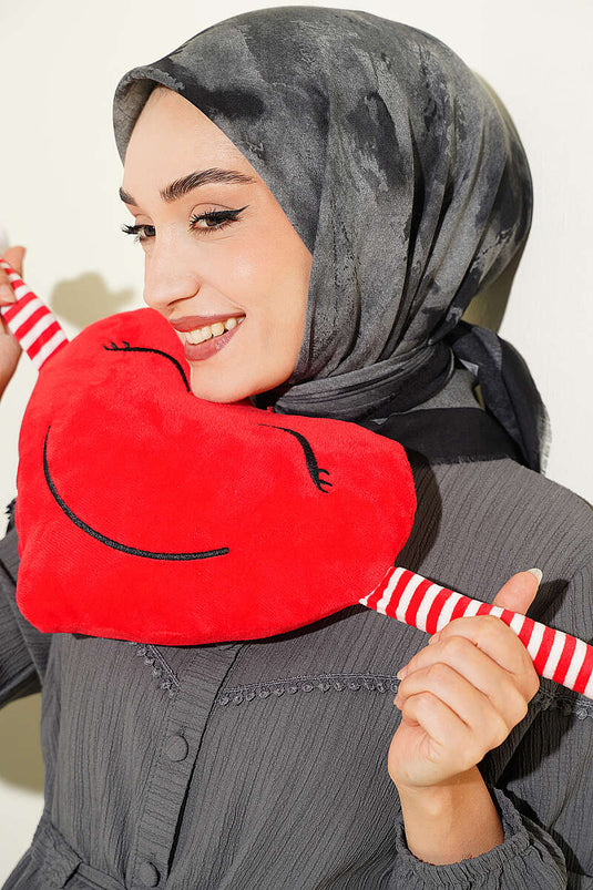 وشاح ناعم مزخرف بنقوش باتيك أسود