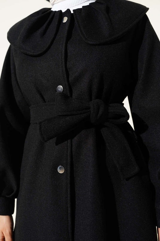 معطف كاشي أسود بياقة بيبي مفصلة