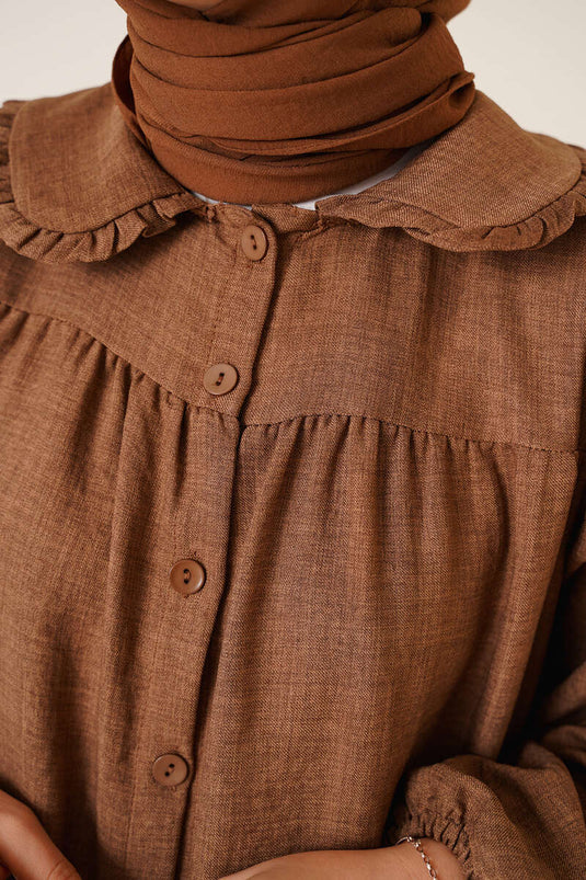 قميص بياقة طفل بني