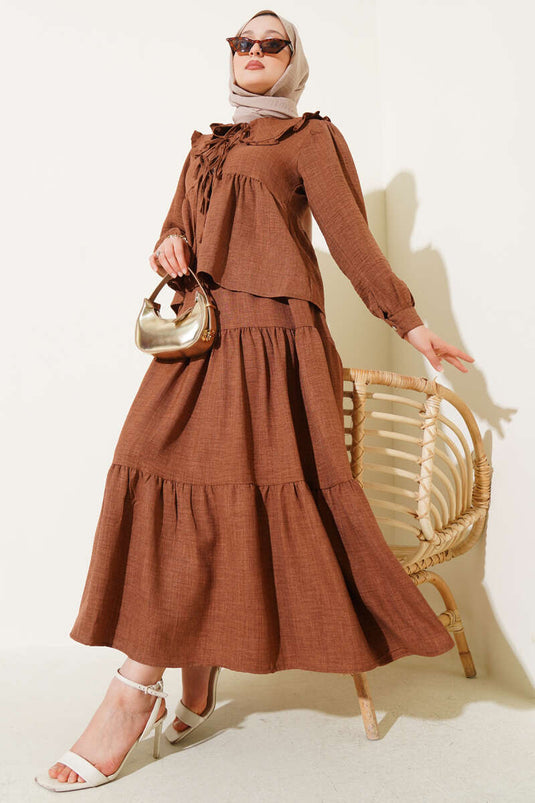 Babykraag, touwstrik, rok, tweedelig pak, bruin