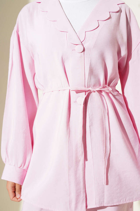 Ensemble deux pièces rose avec ceinture et col en corde pour bébé