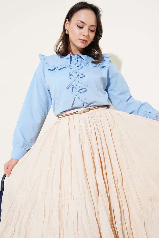 Chemise bleu ciel avec détail de ruban et col