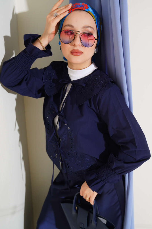 Bebe Yaka Nakışlı Bağlamalı Bluz Lacivert