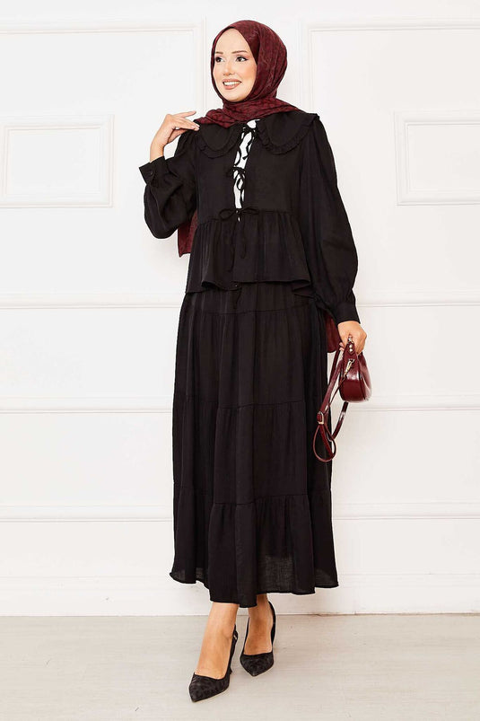 بدلة تنورة برباط أمامي وياقة للأطفال باللون الأسود