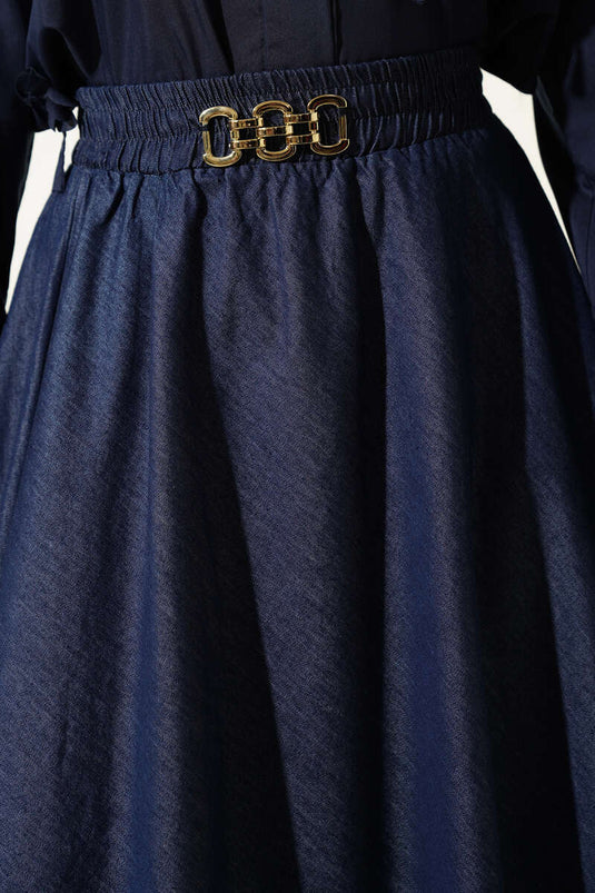 Jupe évasée en jean avec bel accessoire, bleu marine