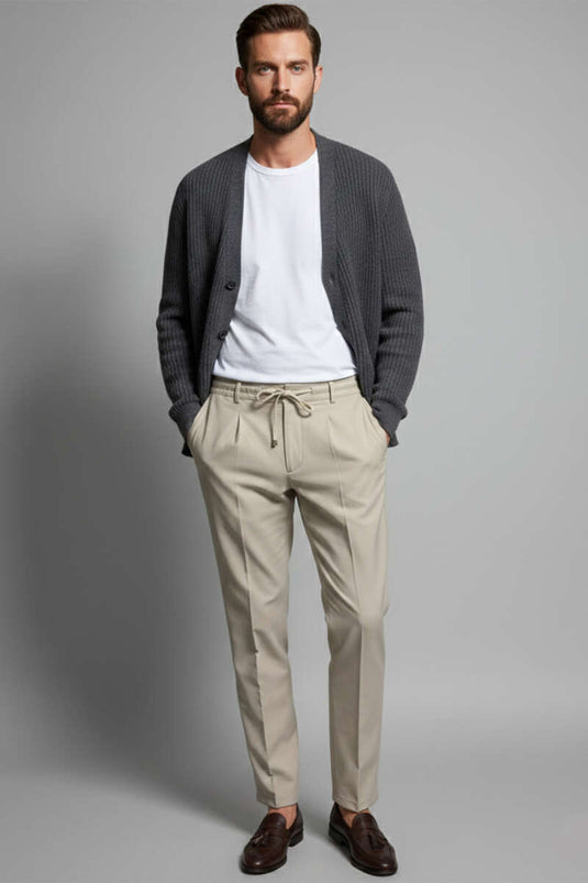بنطال رجالي ضيق الساق بحزام ربط بلون بيج