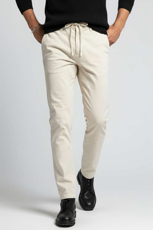 Pantalon homme beige avec ceinture à cordon de serrage