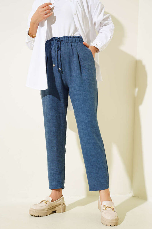 Pantaloni a carota in pizzo in vita Indaco