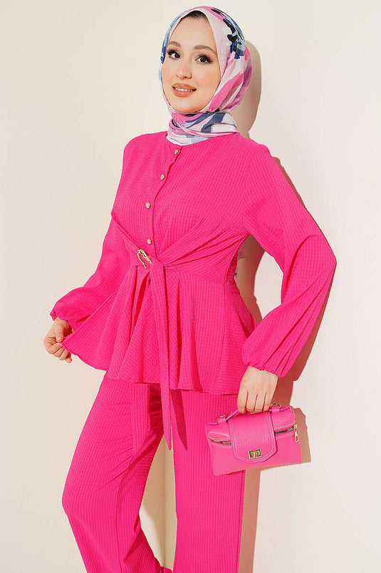 Ensemble double avec ceinture à boucle fuchsia