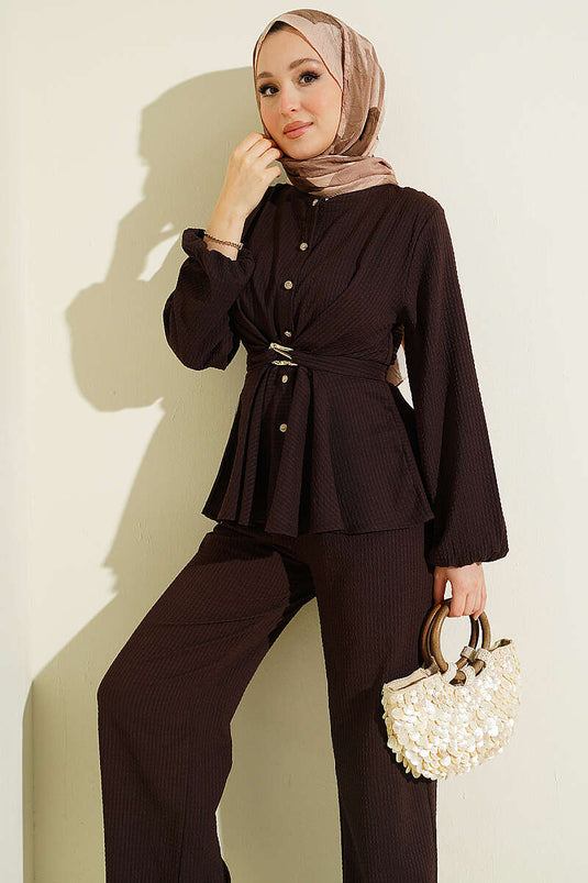 Ensemble double avec ceinture nouée et boucle, couleur café