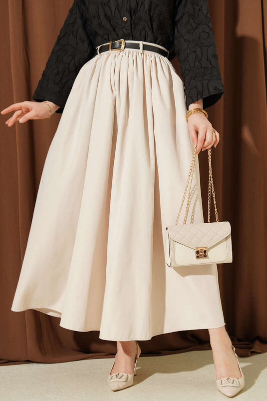 Jupe Plissée Beige Avec Ceinture Et Poches