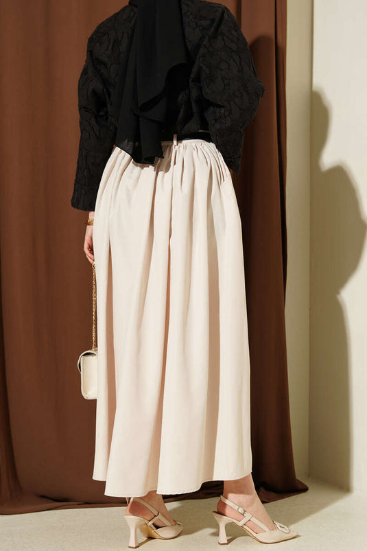 Jupe Plissée Beige Avec Ceinture Et Poches