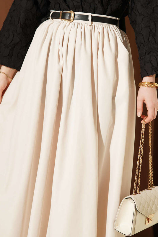 Jupe Plissée Beige Avec Ceinture Et Poches