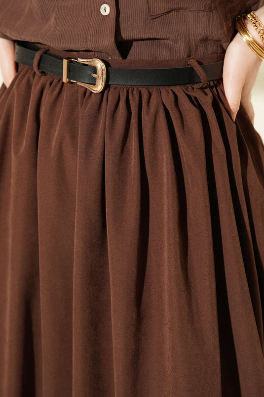 Jupe Plissée Marron Avec Ceinture Et Poches