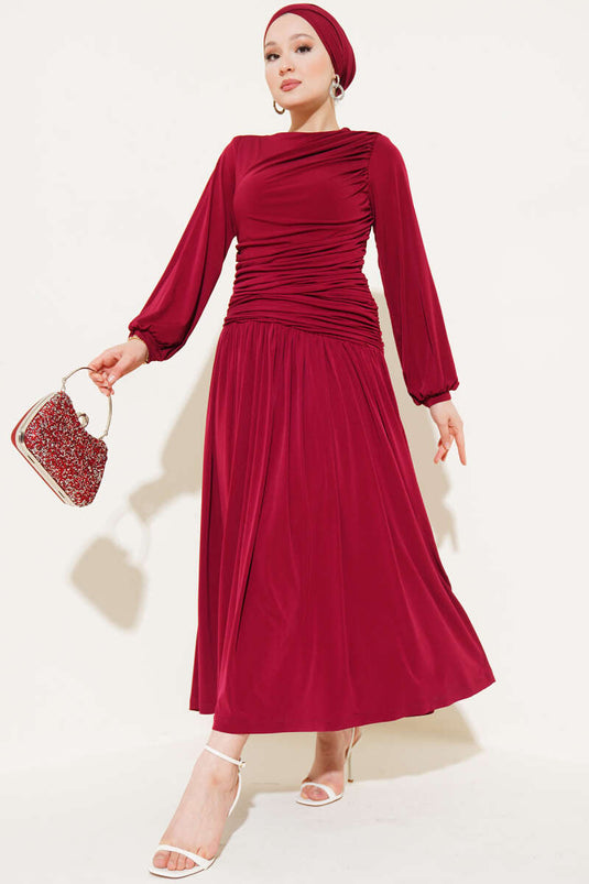 Sandy-jurk met geplooide taille, bordeauxrood