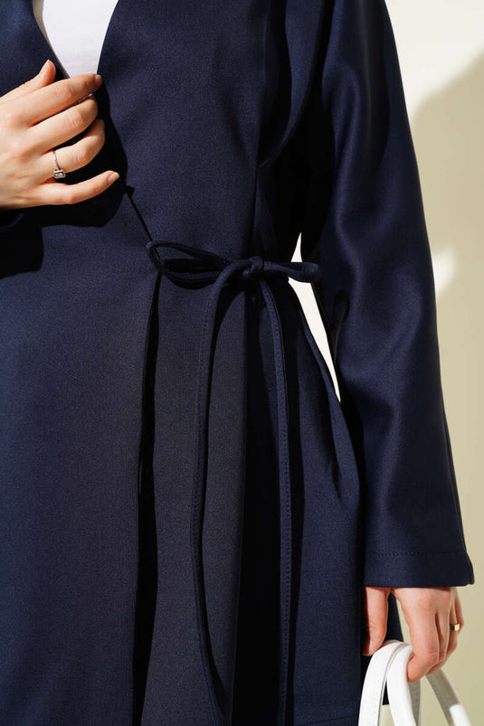 بدلة غوص من قطعتين مربوطة بخياطة على الخصر باللون الأزرق الداكن