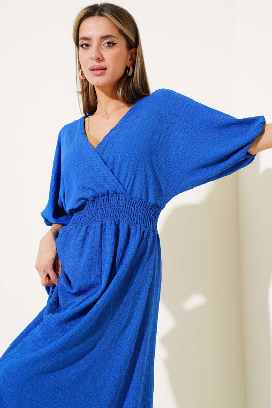 فستان متوسط الطول مجعد بأكمام نصفية وخصر جيبل باللون الساكسوني