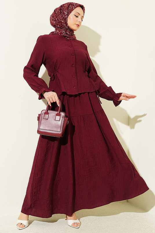 Ensemble deux pièces avec jupe à cordon à la taille, couleur bordeaux