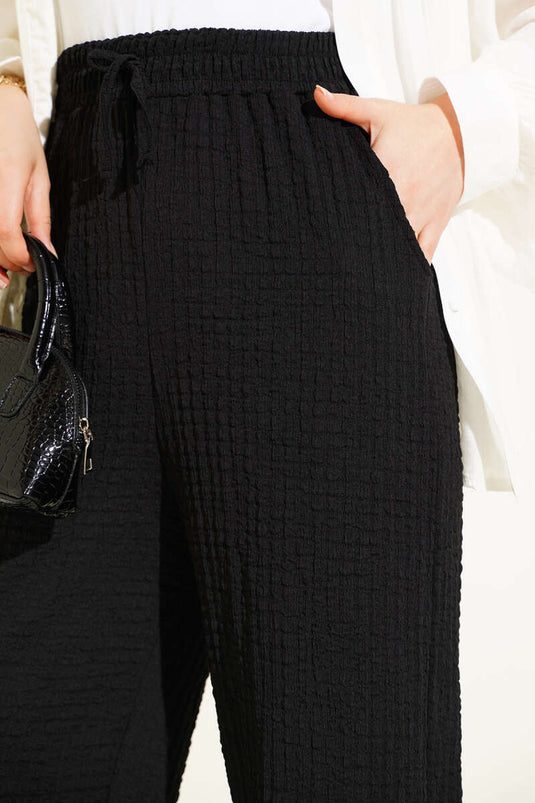 Bel İpli Kabartmalı Pantolon Siyah