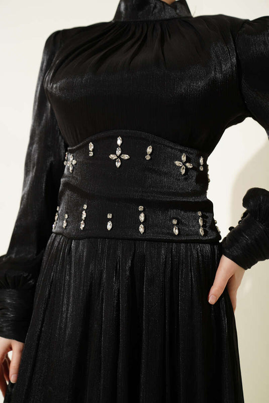 Abendkleid mit Taillenkorsett und Steinbesatz, Schwarz