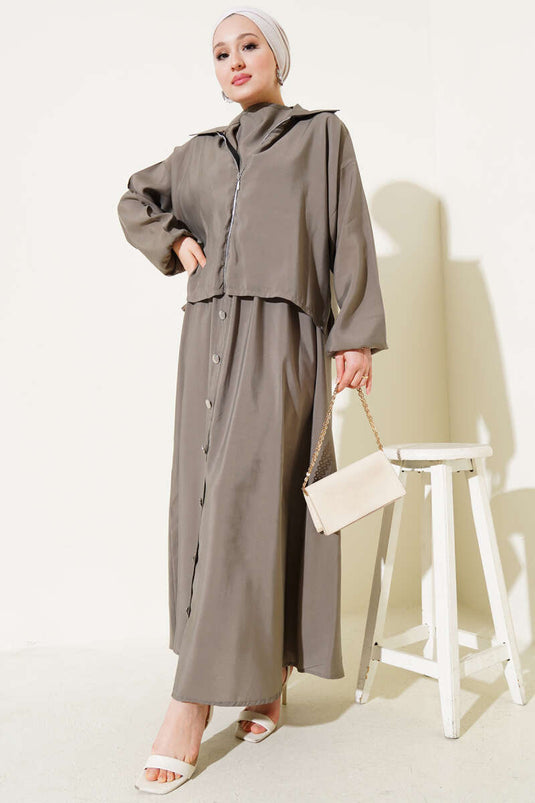 طقم فستان من قماش المنك بتفاصيل أزرار مطاطية على الخصر