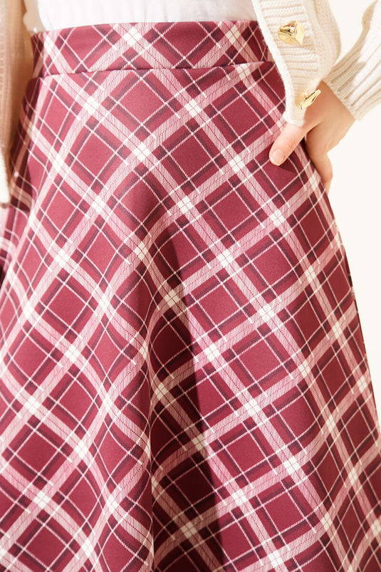 تنورة سكوبا مربعة منسوجة بحزام مطاطي بلون وردي داكن