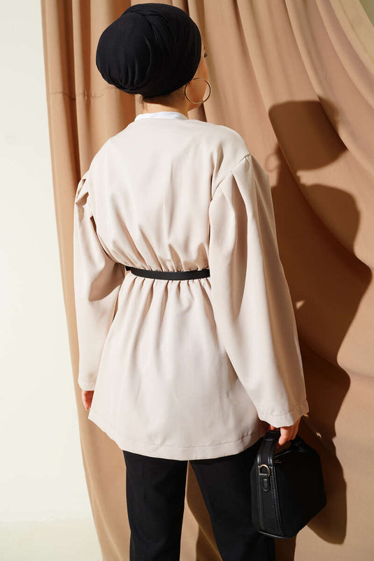 جاكيت مزدوج بحزام مطاطي بلون بيج