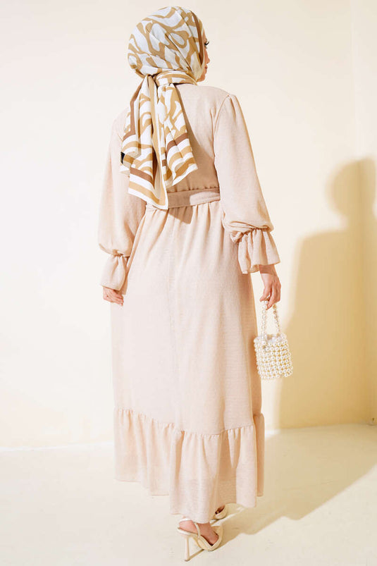 Selvmønstret kjole med elastisk talje beige