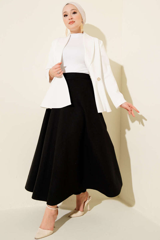 Schwarzer, ausgestellter Kaschmirrock mit elastischem Bund