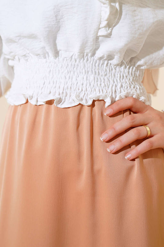 مرونة الخصر متوهج تنورة الساتان لاتيه