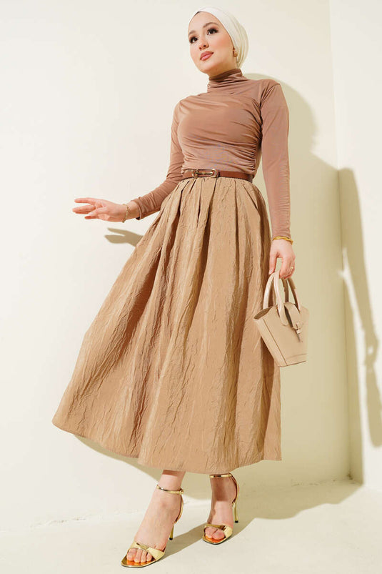 Skirt with Elastic Waist, Crushed Fabric, and Pockets in Latte