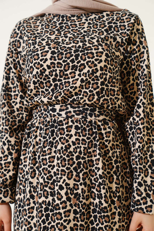 Robe en crêpe à imprimé léopard et taille élastique