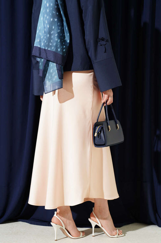 Jupe en satin à taille élastique poudre