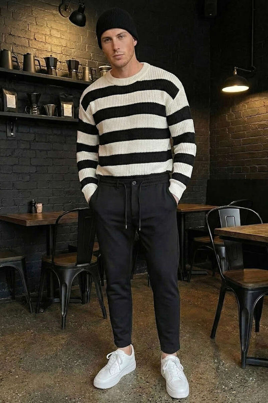 Pantaloni da uomo slim fit con elastico posteriore neri