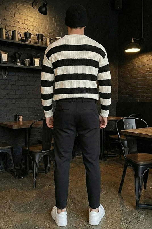 Pantaloni da uomo slim fit con elastico posteriore neri