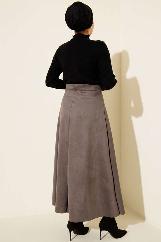 تنورة كلوش من الجلد المدبوغ المطاطي بلون الدخان