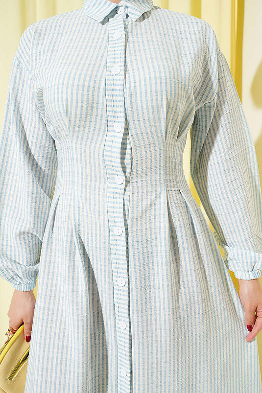 Robe boutonnée intégralement à rayures fines bleu bébé